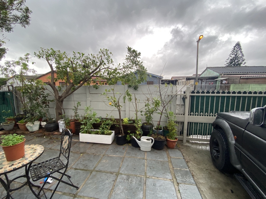 3 Bedroom Property for Sale in Pelican Park Western Cape